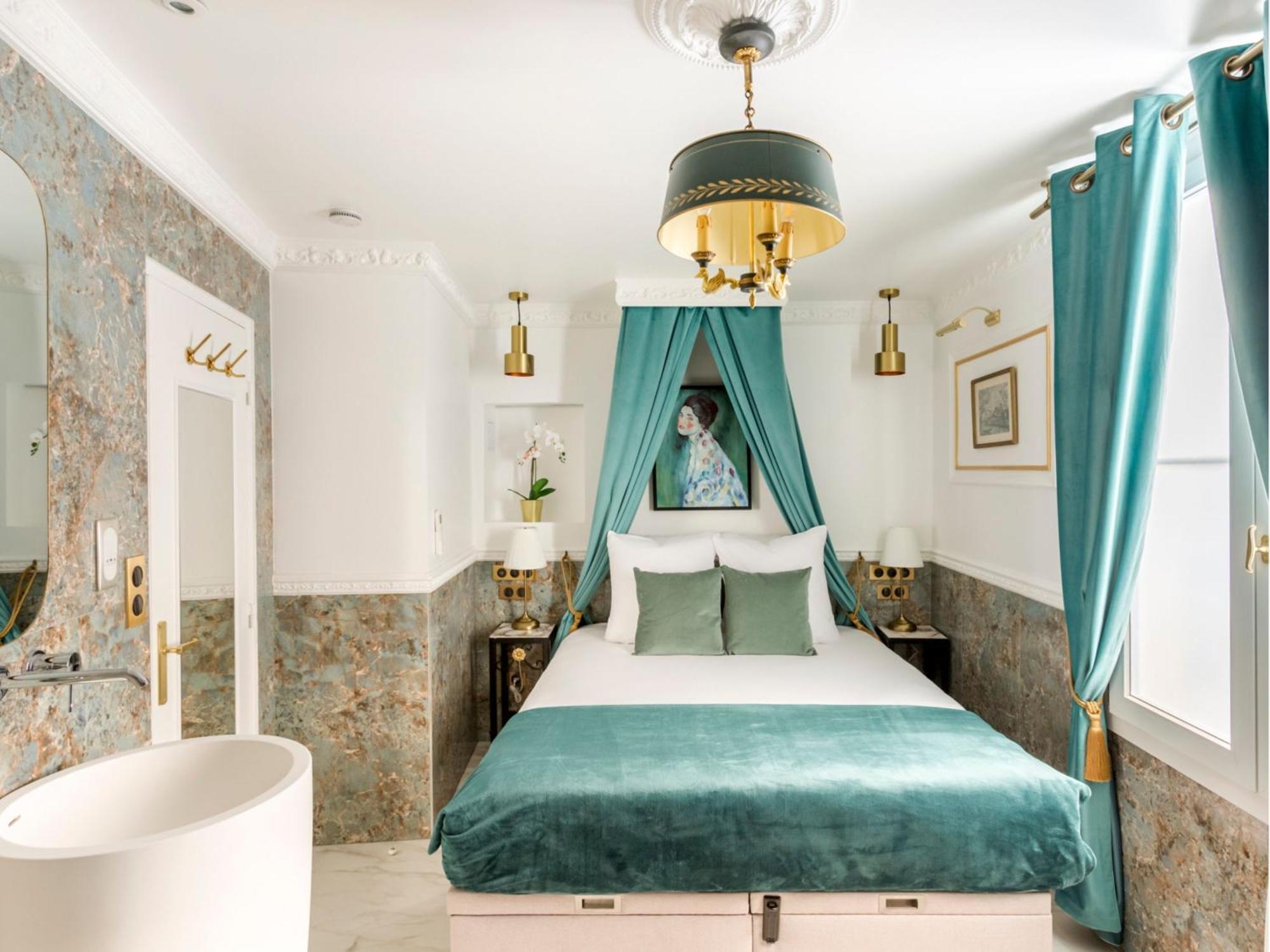 Luxury 4 Bedrooms 4 Bathrooms In Le Marais *